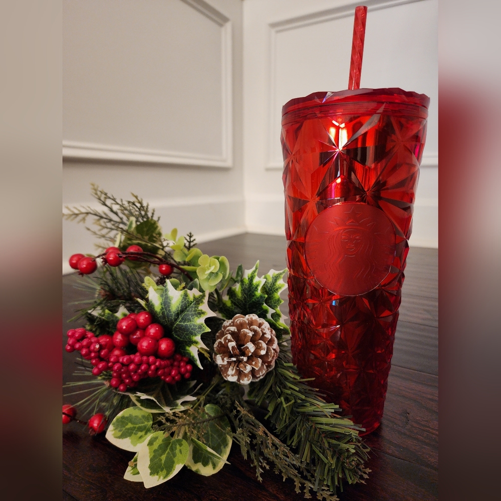 NEW Starbucks Target 2023 Ltd Ed Holiday Poinsettia Red Prism Tumbler - Venti